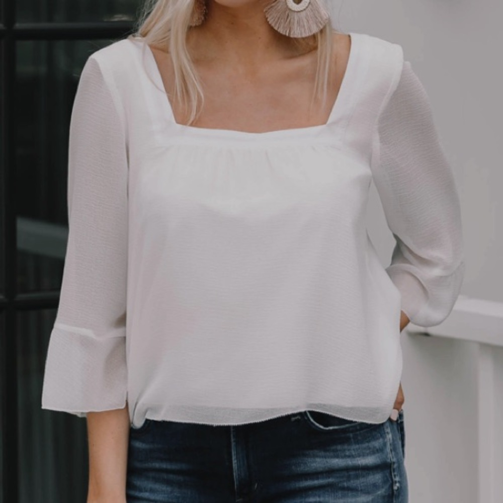 Spring/Summer Don Chiffon Blouse. Ivory. Size M.